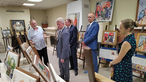 Министр культуры Республики Беларусь посетил предприятие-резидент СЭЗ «Минск»