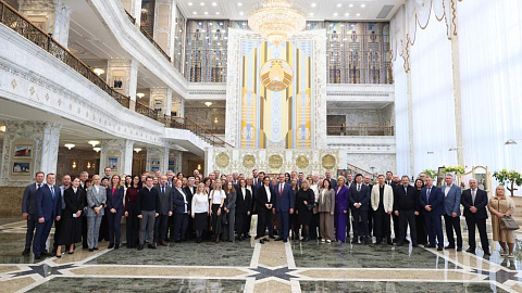 31 марта представители администрации СЭЗ «Минск» и предприятий-резидентов посетили Дворец Независимости